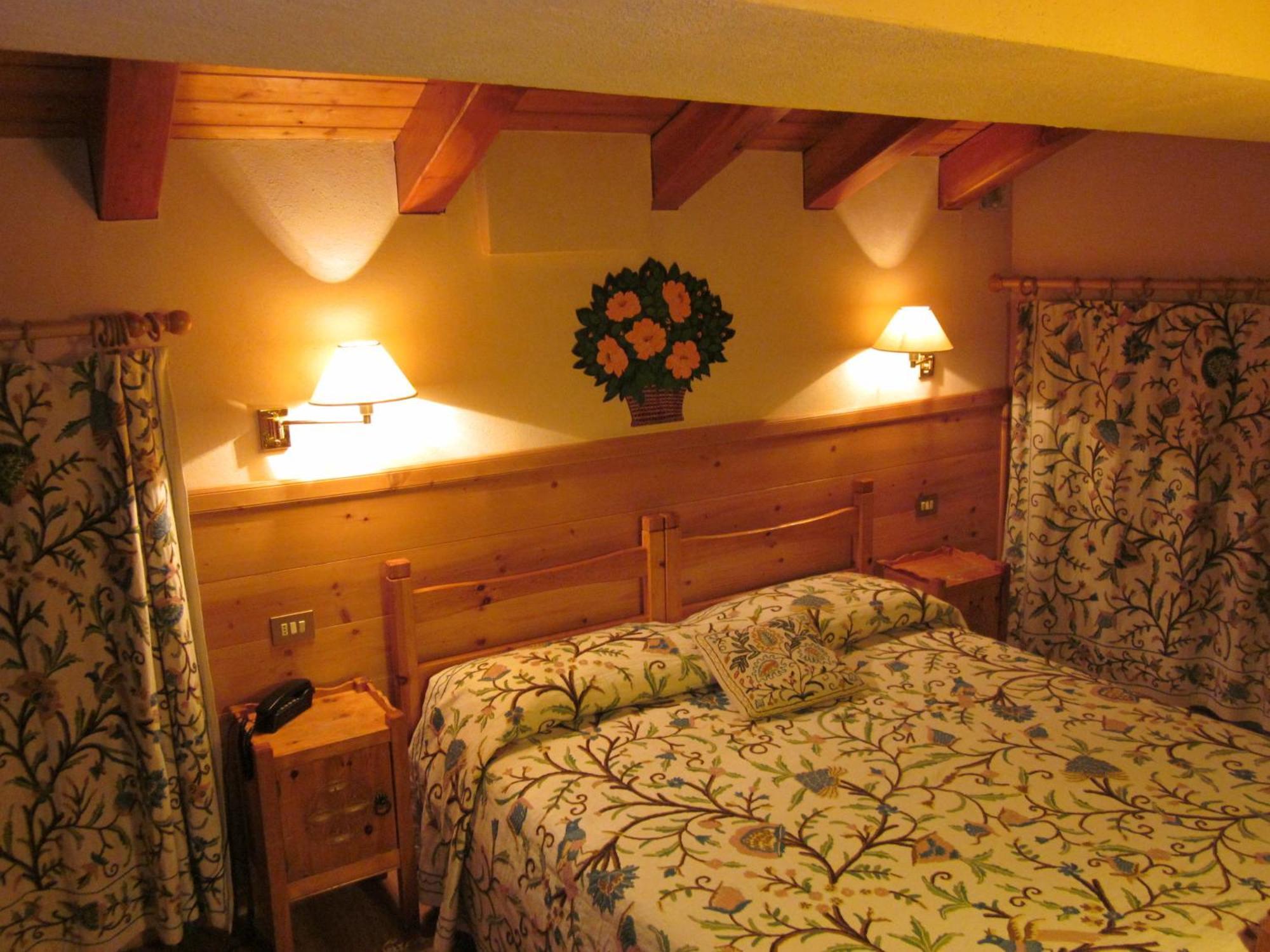 Hotel Mignon Breuil-Cervinia Extérieur photo