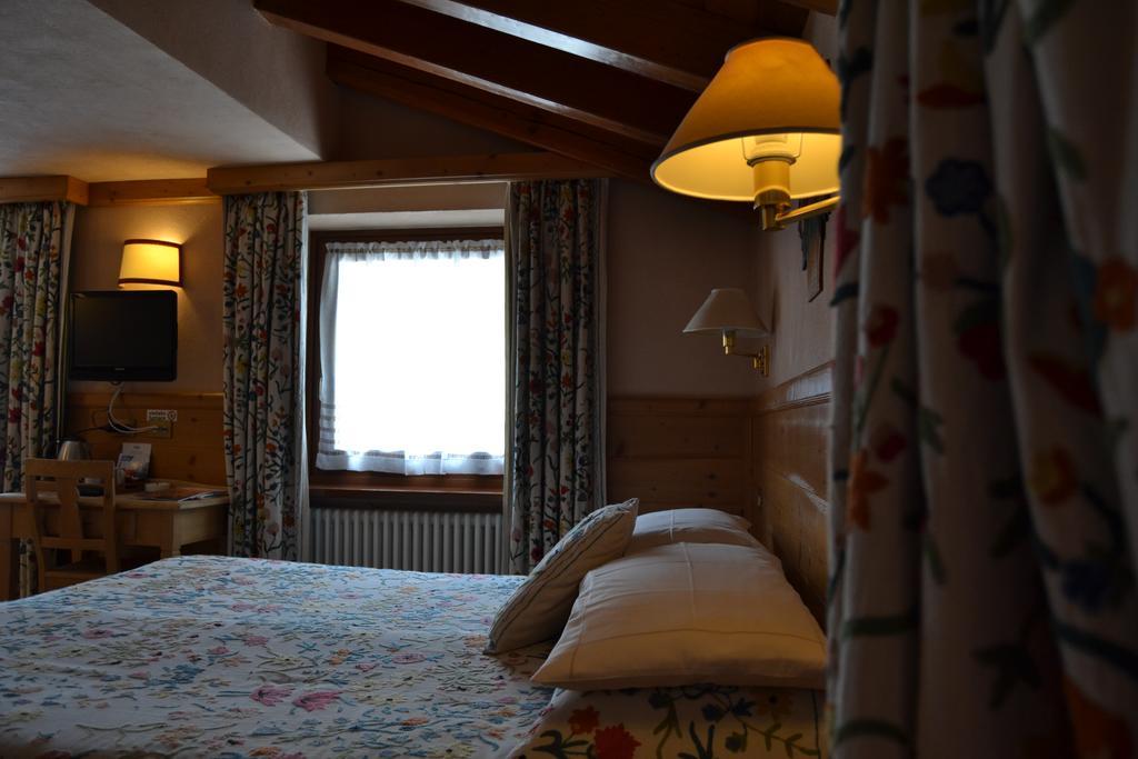 Hotel Mignon Breuil-Cervinia Extérieur photo